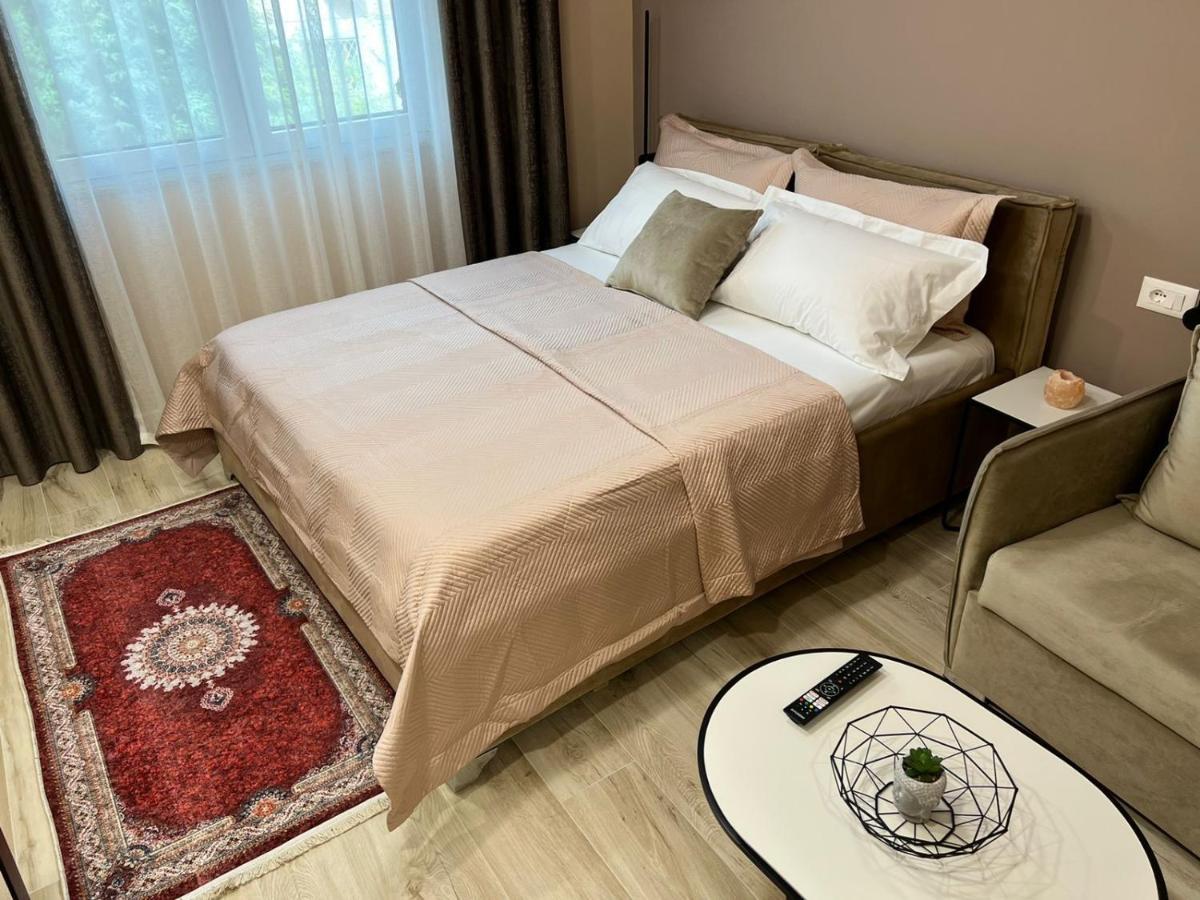 Smart Home , Lovely Apartment In Tirana Exterior photo
